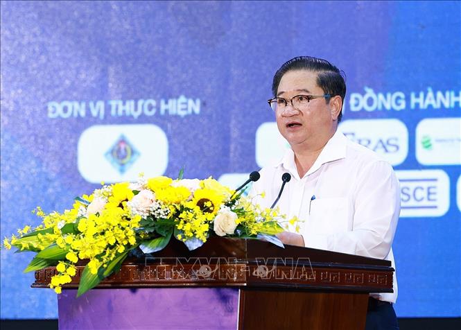 Chairman of Can Tho Municipal People's Committee Tran Viet Truong speaks at the opening ceremony. VNA Photo: Dương Giang