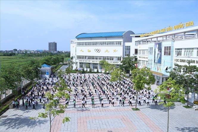 Trường THCS Chu Văn An, xã Tứ Hiệp (Thanh Trì) - trường đạt chuẩn Quốc gia, được đầu tư xây dựng theo tiêu chí Nông thôn mới. Ảnh: Vũ Sinh – TTXVN