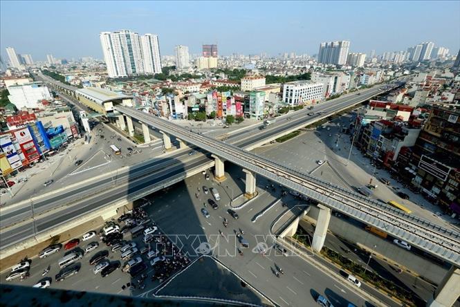 Khu đô thị Trung Hòa – Nhân Chính, quận Cầu Giấy với hệ thống hạ tầng ngày càng phát triển và các khu đô thị mới hiện đại, văn minh. Ảnh: Huy Hùng – TTXVN