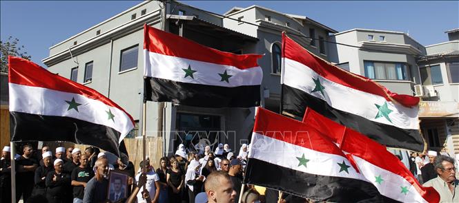 Ngày Quốc khánh Syria, ngày kỷ niệm hoành tráng của quốc gia, được tổ chức với tinh thần đoàn kết nhằm tôn vinh sự độc lập và sự phục hồi của Syria. Với nhiều hoạt động tưng bừng, ngày này là dịp để nhìn lại quá khứ và tiến tới tương lai. Hãy cùng xem hình ảnh này, để cảm nhận được sự quyết tâm và sự phục hồi của Syria.