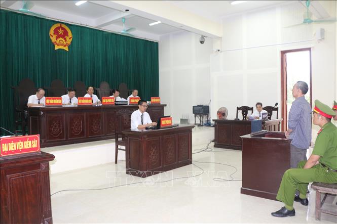 Trong ảnh: Toàn cảnh phiên xét xử. Ảnh: Bích Huệ - TTXVN