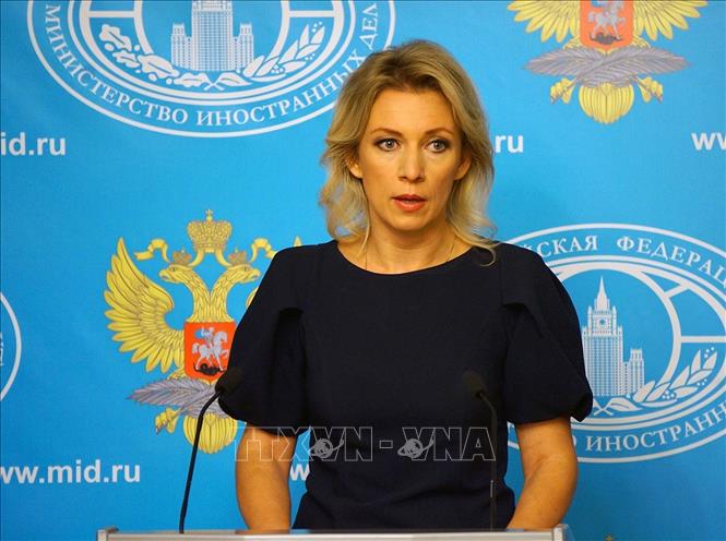 Trong ảnh: Người phát ngôn Bộ Ngoại giao Nga Maria Zakharova phát biểu trong cuộc họp báo tại thủ đô Moskva. Ảnh: Embrussia/ TTXVN