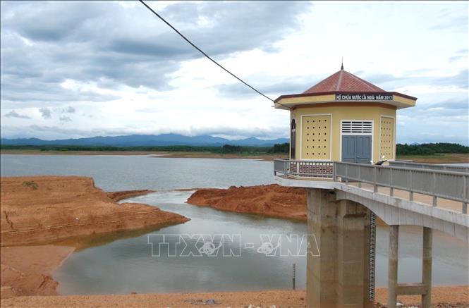 Trong ảnh: Công trình hồ chứa nước La Ngà. Ảnh: Nguyên Lý-TTXVN