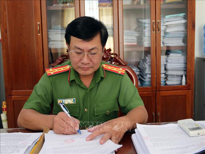 Trong ảnh: Đại tá, Phó Giám đốc Công an Kiên Giang Lưu Thành Tín. Ảnh: Lê Sen - TTXVN