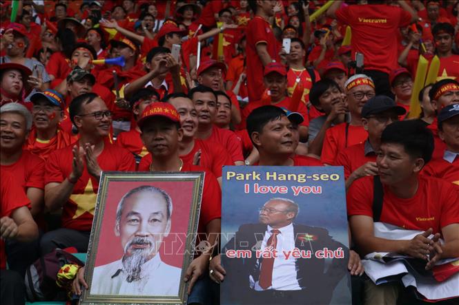 Photo: Vietnamese football fans during the match. VNA Photo: Hoàng Linh

