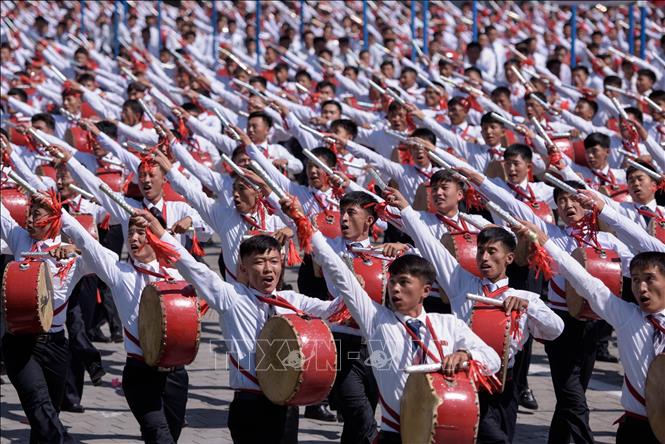 Trong ảnh: Các học viên Triều Tiên tham gia lễ diễu binh diễu hành mừng kỷ niệm 70 năm Quốc khánh tại thủ đô Bình Nhưỡng ngày 9/9. Ảnh: THX/ TTXVN