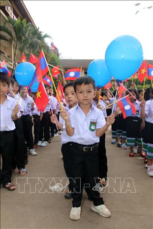 Trong ảnh: Học sinh lớp 1 của Trường Song ngữ Lào - Việt Nguyễn Du trong ngày khai giảng. Ảnh: Phạm Kiên – Phóng viên TTXVN tại Lào