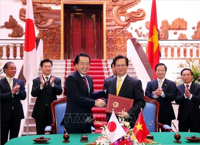 Trong ảnh: Thủ tướng Nguyễn Tấn Dũng và Thủ tướng Nhật Bản Naoto Kan ký Tuyên bố chung Việt Nam-Nhật Bản sáng 31/10/2010, tại Văn phòng chính phủ. Ảnh: Đức Tám-TTXVN