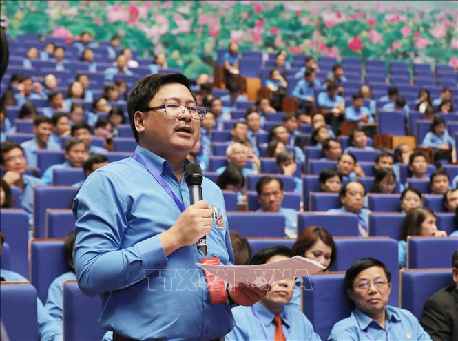 Trong ảnh: Phó Giáo sư, Tiến sỹ Trần Nguyên Khánh, thay mặt đại biểu dự buổi tham luận, trả lời về vấn đề trong lĩnh vực khoa học và công nghệ. Ảnh: TTXVN