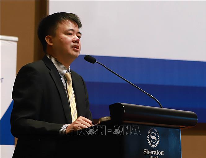 Trong ảnh: PGS.TS. Nguyễn Đăng Minh Phó Viện trưởng Viện Quản trị Kinh doanh, Chủ tịch Hội đồng tư vấn Viện Quản trị tinh gọn GMK trình bày tham luận tại Hội thảo. Ảnh: Hoàng Hùng -TTXVN