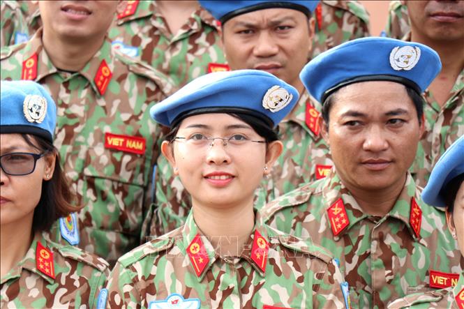 Trong ảnh: Thiếu úy Huỳnh Cẩm Thư, một trong 10 thành viên nữ của Bệnh viện dã chiến cấp 2 sẽ tham gia nhiệm vụ gìn giữ hòa bình tại Nam Sudan. Ảnh: Xuân Khu-TTXVN