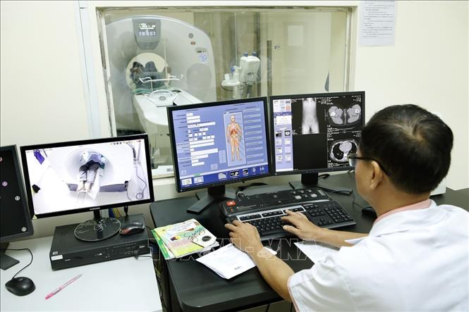 Trong ảnh: Bệnh viện Đa khoa tỉnh Bình Định được đầu tư trang thiết bị y tế hiện đại phục vụ khám chữa bệnh. Ảnh: Dương Ngọc – TTXVN