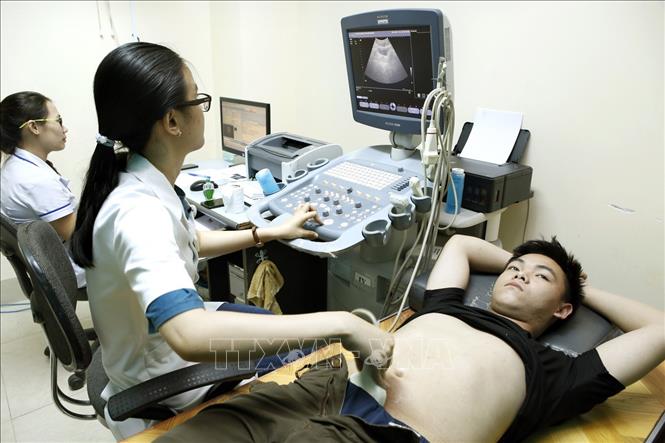 Trong ảnh: Bệnh viện Đa khoa tỉnh Bình Định được đầu tư trang thiết bị y tế hiện đại phục vụ khám chữa bệnh. Ảnh: Dương Ngọc – TTXVN