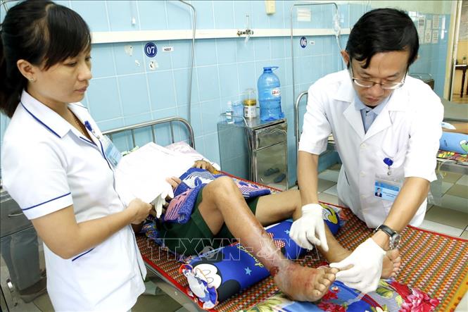 Trong ảnh: Bệnh viện Đa khoa tỉnh Bình Định điều trị hiệu quả cho nhiều bệnh nhân biến chứng tiểu đường. Ảnh: Dương Ngọc – TTXVN