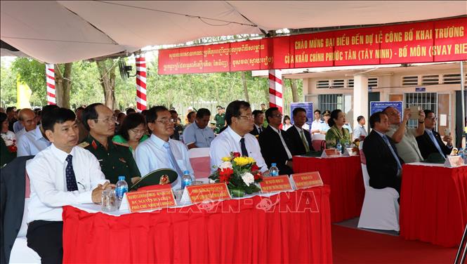 Trong ảnh: Các đại biểu tham dự lễ công bố. Ảnh : Lê Đức Hoảnh - TTXVN
