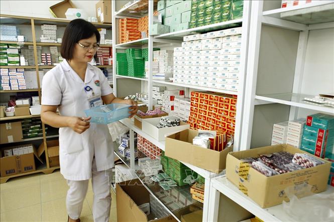 Trong ảnh: Bệnh viện Đa khoa Hà Tĩnh nâng cao chất lượng quản lý dược trong tất cả các khâu xuất, nhập, lưu thông, bảo quản và sử dụng đảm bảo cung ứng thuốc, sinh phẩm y tế và vật tư tiêu hao. Ảnh: Dương Ngọc – TTXVN