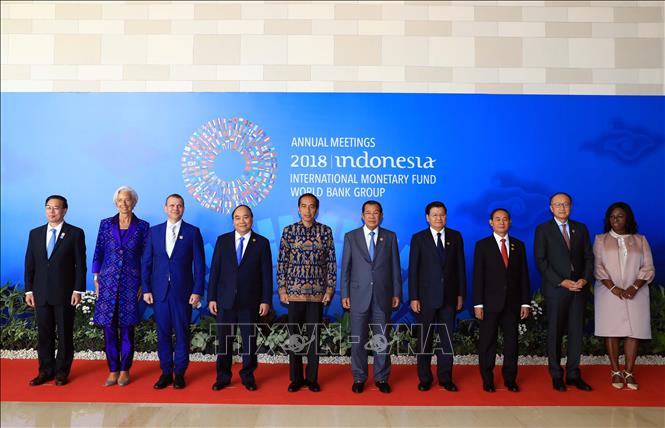 Trong ảnh: Thủ tướng Nguyễn Xuân Phúc và các trưởng đoàn tham dự hội nghị. Ảnh: Thống Nhất –TTXVN