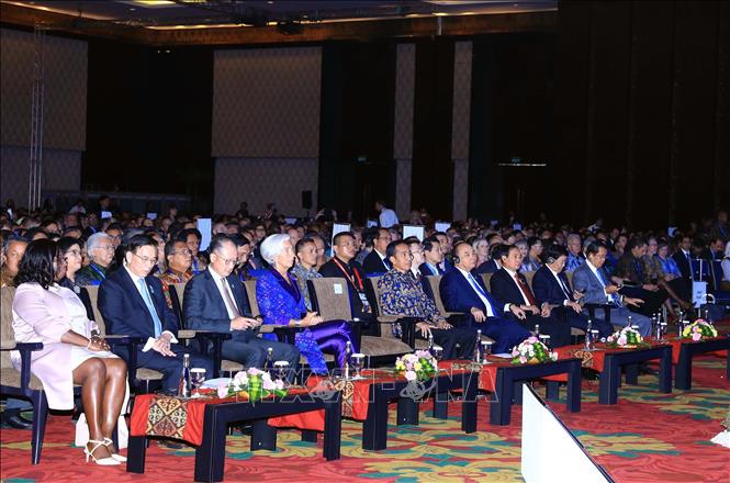 Trong ảnh: Thủ tướng Nguyễn Xuân Phúc và các trưởng đoàn tham dự hội nghị. Ảnh: Thống Nhất – TTXVN