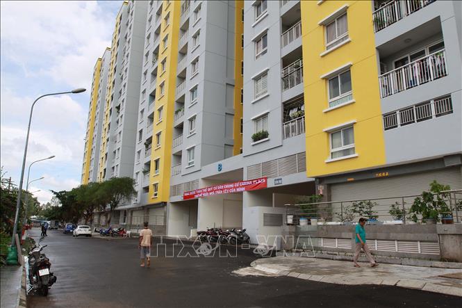 Trong ảnh: Chung cư Carina Plaza (Quận 8 – Thành phố Hồ Chí Minh) sau khi hoàn tất cải tạo, sửa chữa. Ảnh: Thanh Vũ-TTXVN
