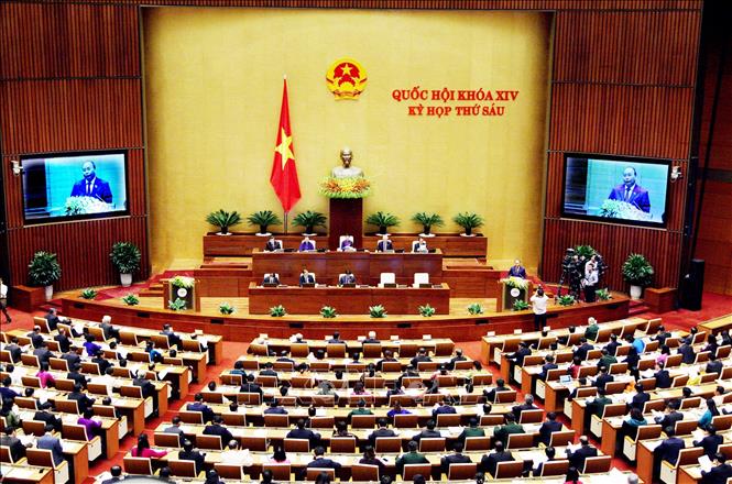 Trong ảnh: Thủ tướng Chính phủ Nguyễn Xuân Phúc trình bày Báo cáo về tình hình kinh tế - xã hội năm 2018 và kế hoạch phát triển kinh tế - xã hội năm 2019. Ảnh: Nguyễn Dân - TTXVN