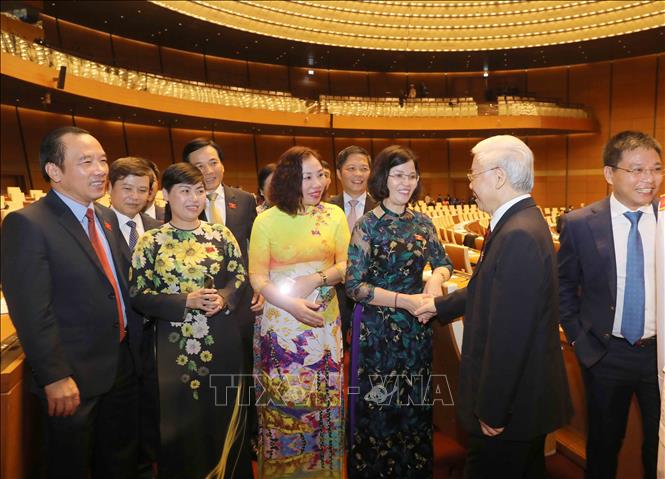 Trong ảnh: Tổng Bí thư Nguyễn Phú Trọng với các đại biểu Quốc hội. Ảnh: Phương Hoa - TTXVN