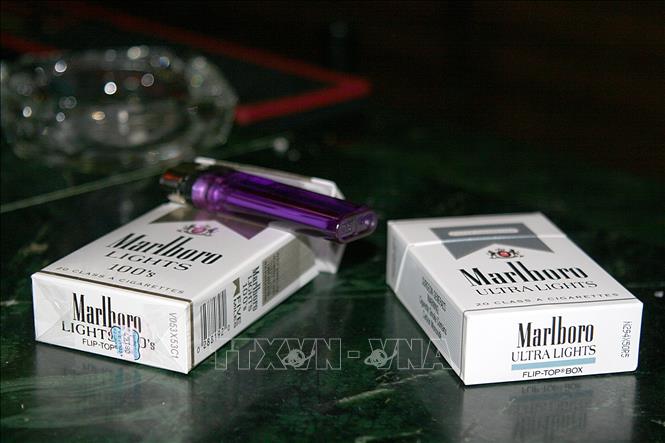 Trong ảnh: Sản phẩm thuốc lá nhãn hiệu Marlboro của Công ty sản xuất thuốc lá Mỹ Altria. Ảnh: AFP/ TTXVN