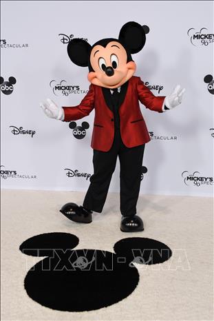 Trong ảnh: Chuột Mickey tại lễ kỷ niệm 90 năm của Mickey ở Los Angeles, Mỹ ngày 6/10/2018. Ảnh: AFP/ TTXVN