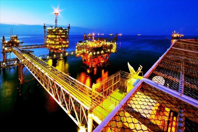 Trong ảnh: Xí nghiệp liên doanh Dầu khí Vietsovpetro – điển hình về hiệu quả trong hợp tác kinh tế giữa Việt Nam và Liên bang Nga. Ảnh: TTXVN