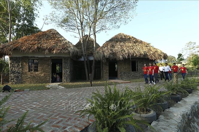 Trong ảnh: Nhà cộng đồng tại Homestay Mường Then. Ảnh: Tuấn Anh - TTXVN