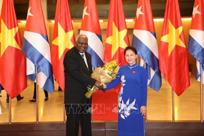 Trong ảnh: Chủ tịch Quốc hội Nguyễn Thị Kim Ngân đón Chủ tịch Quốc hội Cuba Esteban Lazo Hernández thăm chính thức Việt Nam từ 11-18/6/2017. Ảnh: Trọng Đức – TTXVN