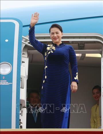 Trong ảnh: Chủ tịch Quốc hội Nguyễn Thị Kim Ngân đến sân bay Seongnam ở Thủ đô Seoul. Ảnh: Trọng Đức - 
