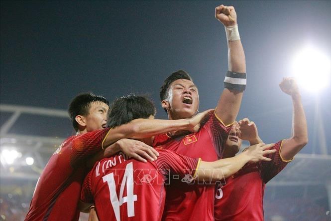 Photo: Vietnamese players celebrate after scoring a goal for the team. VNA Photo: Trọng Đạt