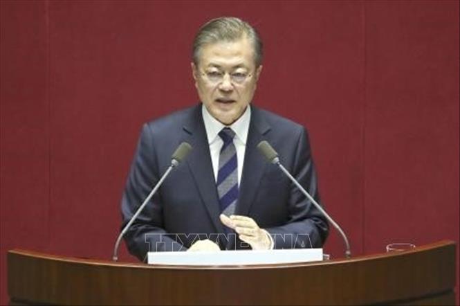 Trong ảnh: Tổng thống Hàn Quốc Moon Jae- in phát biểu tại phiên họp của Quốc hội ở Seoul ngày 1/11/2018 Ảnh: AFP/ TTXVN
