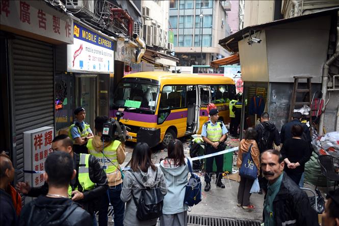 Trong ảnh: Hiện trường vụ tai nạn giao thông ở Hong Kong, Trung Quốc ngày 10/12/2018. Ảnh: THX/ TTXVN