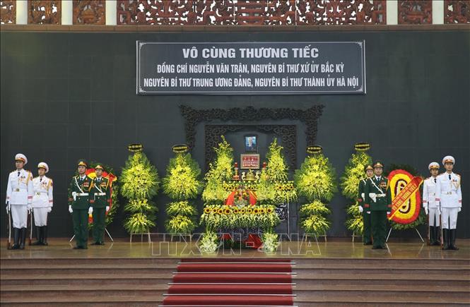 Trong ảnh: Linh cữu đồng chí Nguyễn Văn Trân tại Nhà tang lễ Quốc gia (số 5 Trần Thánh Tông, Hà Nội). Ảnh: Lâm Khánh – TTXVN