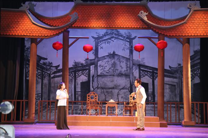 Trong ảnh: Trích đoạn vở cải lương “Giấc mộng đêm xuân”. Ảnh: Gia Thuận – TTXVN 