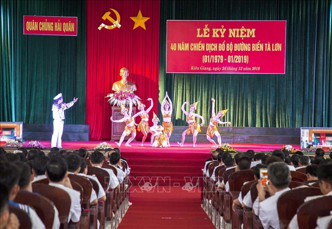 Trong ảnh: Lễ kỷ niệm 40 năm chiến thắng Chiến dịch đổ bộ đường biển Tà Lơn (1-1979 - 1/2019). Ảnh: Hồng Đạt - TTXVN
