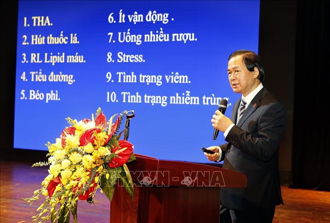 Trong ảnh: GS.TS Nguyễn Lân Việt – Phó Chủ tịch thường trực Hội Tim mạch Việt Nam phát biểu. Ảnh: Dương Ngọc - TTXVN