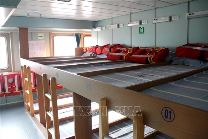 Trong ảnh: Tàu cao tốc  Phú Quý Express được trang bị hiện đại.Ảnh : Nguyễn Thanh – TTXVN
