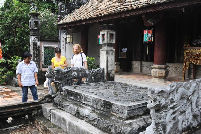 Trong ảnh: Đền thờ Vua Đinh Tiên Hoàng, nơi lưu dấu nhiều giá trị văn hóa, lịch sử, nghệ thuật kiến trúc, tâm linh. Ảnh: Minh Đức - TTXVN