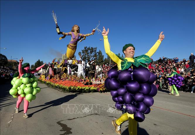 Trong ảnh: Các vũ công tại Lễ hội hoa hồng ở Pasadena, California, Mỹ ngày 1/1/2019. Ảnh: THX/ TTXVN