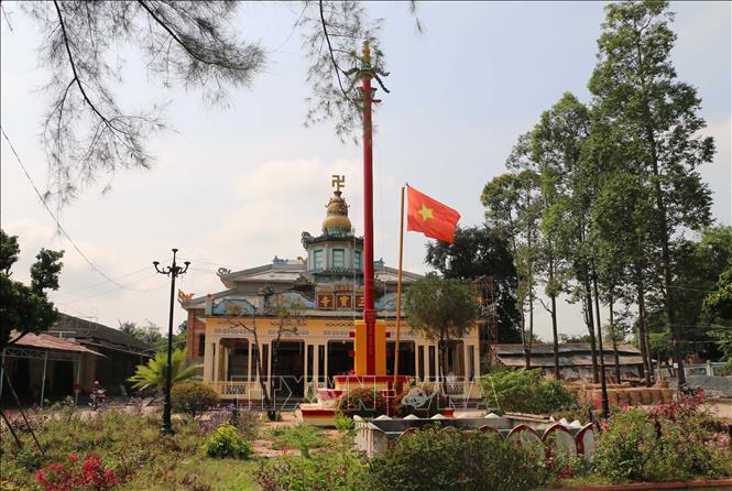 Trong ảnh: Chùa Phi Lai (thị trấn Ba Chúc, huyện Tri Tôn, tỉnh An Giang) - nơi quân Pol Pot giết rất nhiều người nay đã được trùng tu khang trang. Ảnh: Công Mạo-TTXVN
