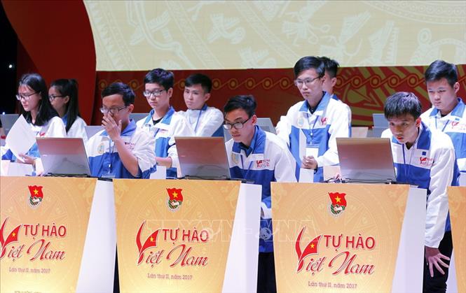 Trong ảnh: Học sinh tham dự vòng chung kết Cuộc thi tìm hiểu lịch sử, văn hóa dân tộc “Tự hào Việt Nam” lần thứ II, năm 2017. Ảnh: Văn Điệp - TTXVN