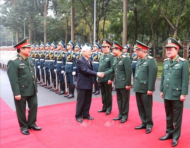 Trong ảnh: Tổng Bí thư, Chủ tịch nước Nguyễn Phú Trọng, Bí thư Quân ủy Trung ương với các đồng chí lãnh đạo Bộ Quốc phòng. Ảnh: Trí Dũng – TTXVN