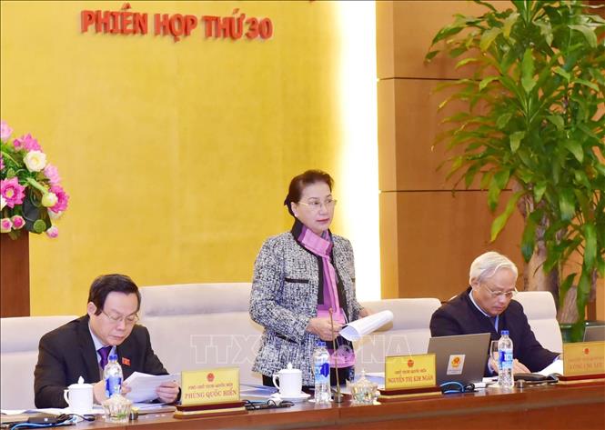 Photo: NA Chairwoman Nguyen Thi Kim Ngan speaks at the session. VNA Photo: Trọng Đức 