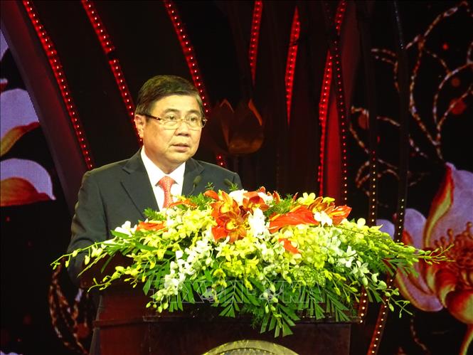 Trong ảnh: Ông Nguyễn Thành Phong, Chủ tịch Ủy ban nhân dân Thành phố Hồ Chí Minh phát biểu tại chương trình. Ảnh: Gia Thuận – TTXVN 
