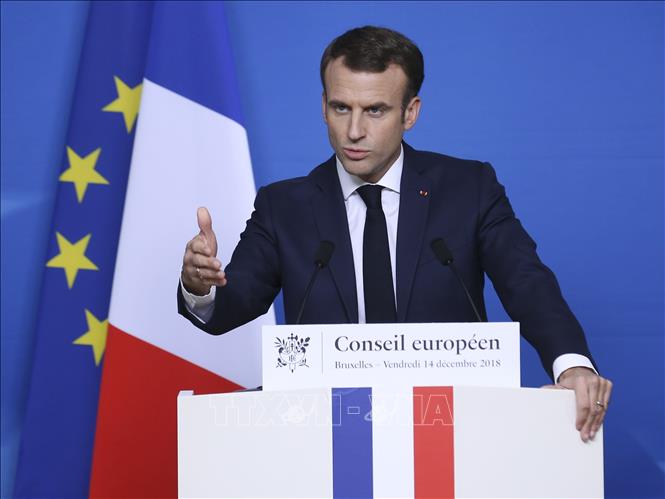 Tổng thống Pháp Emmanuel Macron (trong ảnh) khẳng định Anh sẽ là bên chịu thiệt hại lớn nhất nếu xảy ra tình huống 