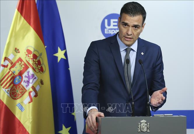 Thủ tướng Tây Ban Nha Pedro Sanchez (trong ảnh) nhận định việc Anh rời EU trong hỗn độn sẽ tác động tiêu cực đến EU và là một thảm kịch đối với Vương quốc Anh. Ảnh: THX/TTXVN