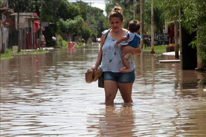 Trong ảnh: Cảnh ngập lụt tại Corrientes, Argentina, ngày 13/1/2019. Ảnh: AFP/ TTXVN