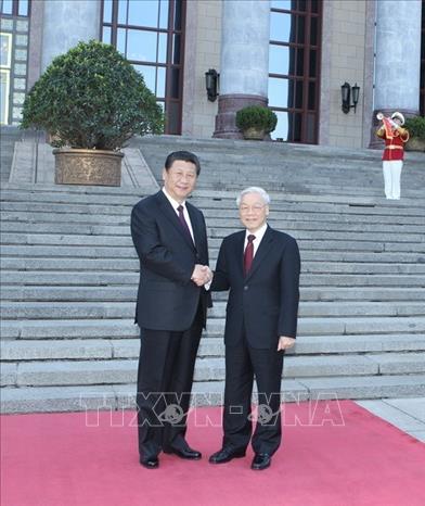 Trong ảnh: Tổng Bí thư, Chủ tịch Trung Quốc Tập Cận Bình đón Tổng Bí thư Nguyễn Phú Trọng thăm cấp Nhà nước tới Trung Quốc từ ngày 7-10/4/2015. Ảnh: Trí Dũng – TTXVN
